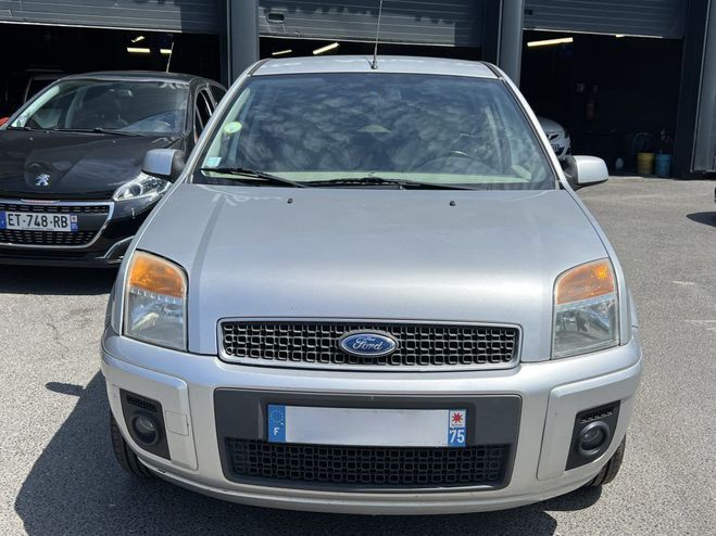 Ford Fusion 1.6 100 Cv CLIMATISATION AUTO BLUETOOTH  Gris de 2007