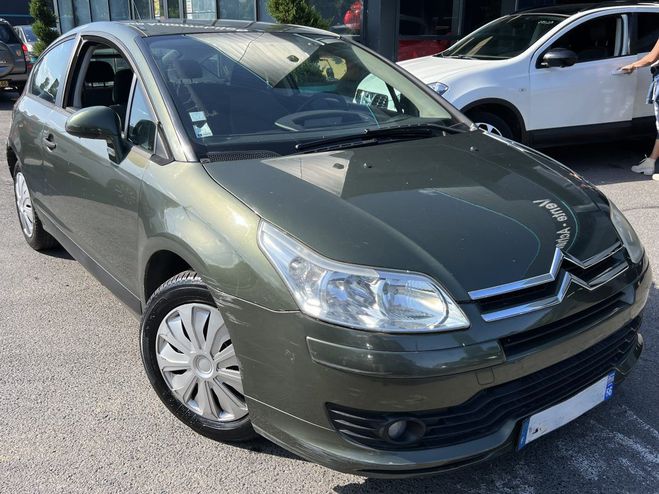 Citroen C4 VENTE EN ETAT / FRAIS A PREVOIR 1.4 i 90 Gris de 2005