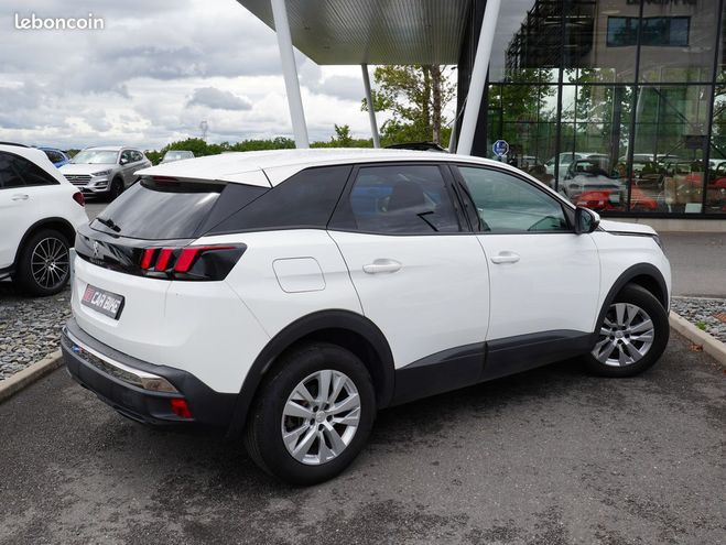 Peugeot 3008 130CH boite auto suivi complet GARANTIE   de 2020