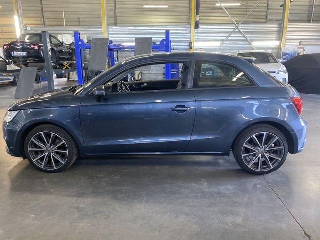 Audi A1 1.4 TFSI 150CH COD AMBITION LUXE S TRONI Bleu F de 2015