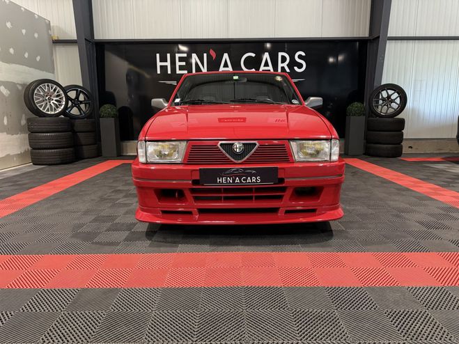 Alfa romeo 75 turbo evolution Rouge de 1987