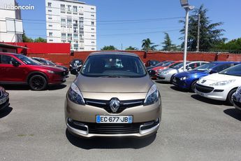  Voir détails -Renault Scenic III 1.5 DCI 110CH ENERGY LIMITED EURO6 2 à Villefranche-sur-Sane (69)