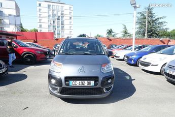  Voir détails -Citroen C3 Picasso 1.6 HDI90 ROSSIGNOL II à Villefranche-sur-Sane (69)