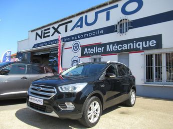  Voir détails -Ford Kuga 2.0 TDCI 150CH STOP&START TITANIUM 4X2 E à  Le Coudray-Montceaux (91)