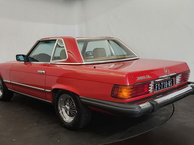 Mercedes 380 SL Rouge de 1985