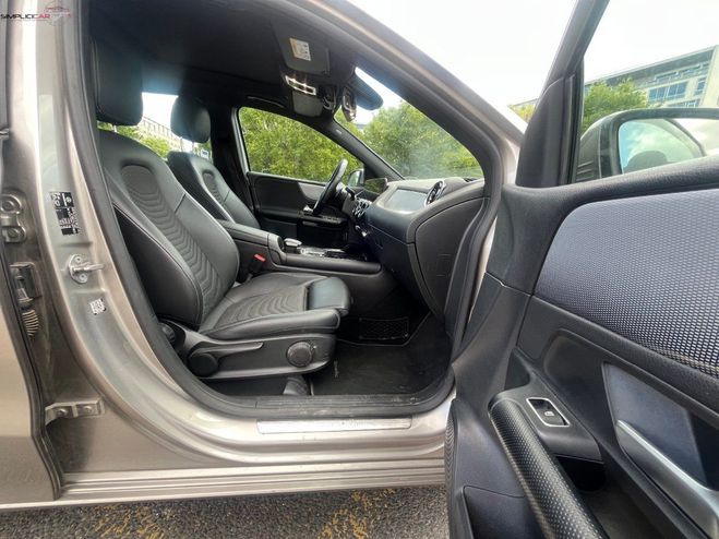 Mercedes Classe B 180 7G-DCT AMG Line Gris de 2019