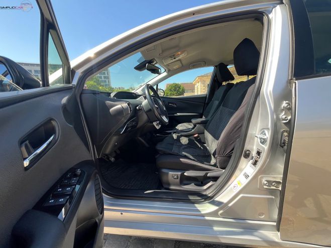 Toyota Prius PRIUS+ 136h Dynamic Gris de 2017