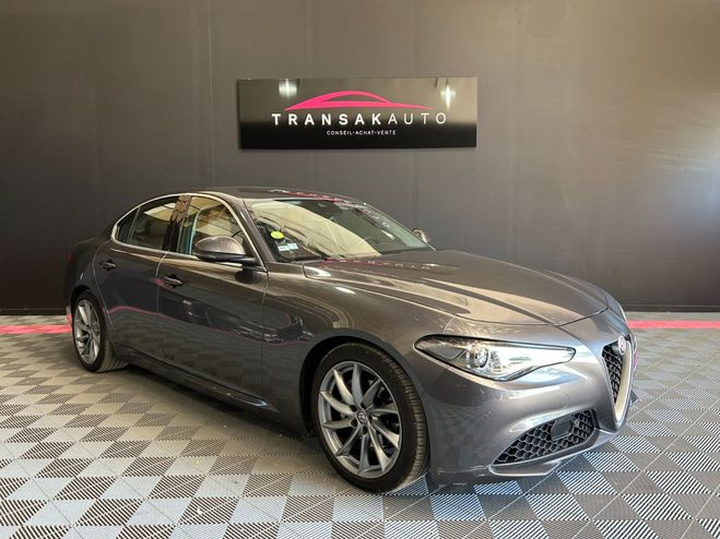 Alfa romeo Giulia 2.2 180 ch AT8 Lusso Gris de 2016