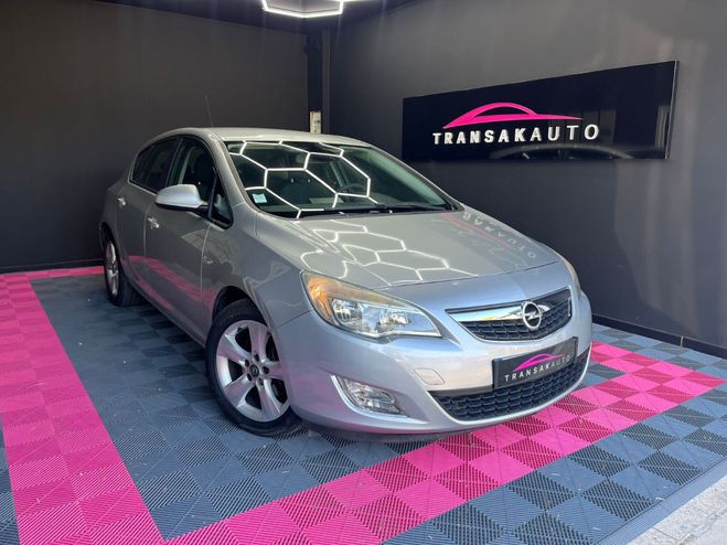 Opel Astra 1.7 CDTI 110 ch FAP Enjoy DISTRIB OK / C Gris de 2009