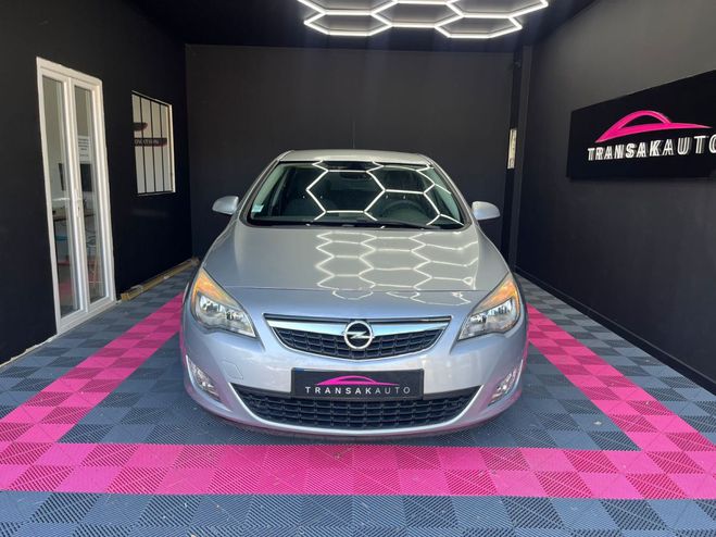 Opel Astra 1.7 CDTI 110 ch FAP Enjoy DISTRIB OK / C Gris de 2009