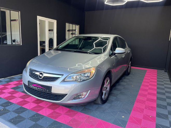 Opel Astra 1.7 CDTI 110 ch FAP Enjoy DISTRIB OK / C Gris de 2009