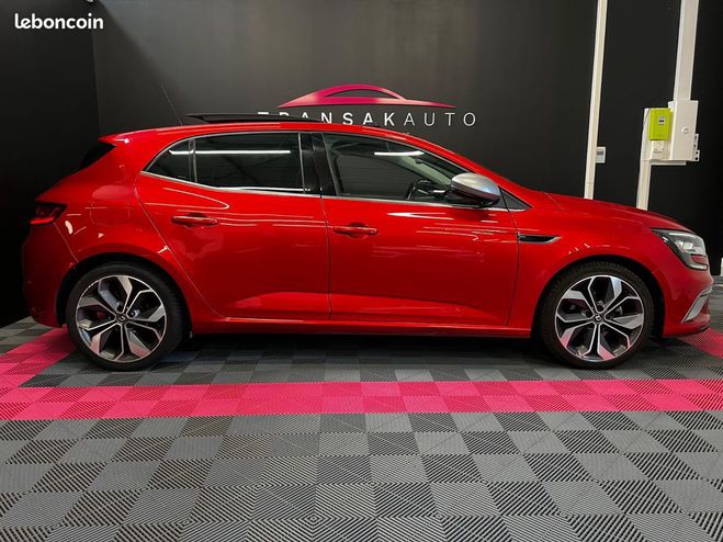 Renault Megane IV BERLINE TCe 130 Energy EDC Rouge de 2018