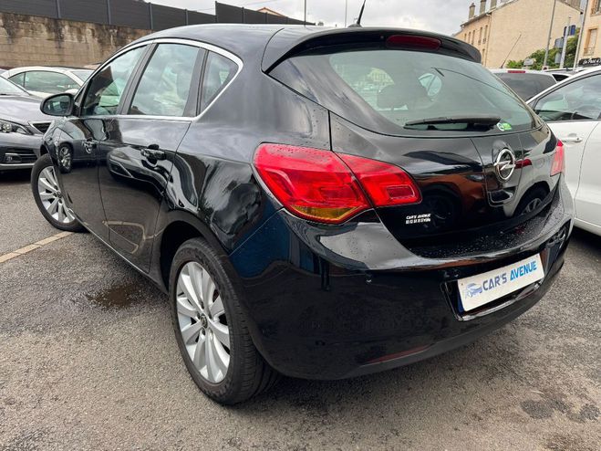 Opel Astra 1.7 CDTI 125 ch FAP Cosmo GRIS de 2010