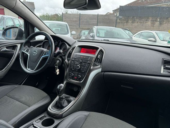 Opel Astra 1.7 CDTI 125 ch FAP Cosmo GRIS de 2010
