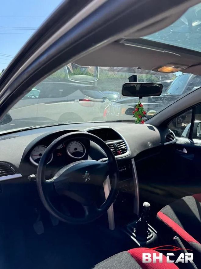 Peugeot 207 1.6 HDI 90 SERIE-64 Gris de 2009