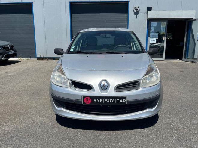 Renault Clio 1.5 dCi - 85CH III Expression VENDU A MA GRIS CLAIR de 2006