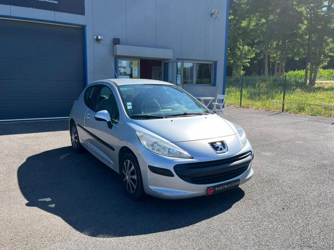 Peugeot 207 1.4i 3P Trendy 75 CV TBE REVISEE GTIE 12 GRIS CLAIR de 2009