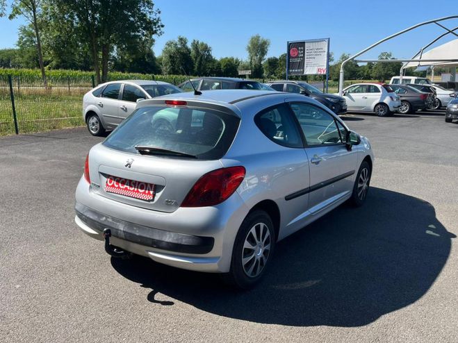 Peugeot 207 1.4i 3P Trendy 75 CV TBE REVISEE GTIE 12 GRIS CLAIR de 2009