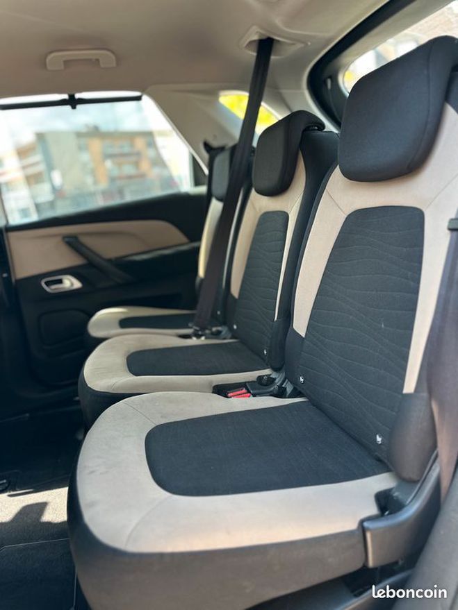 Citroen C4 Picasso 1.6 e-hdi gps Blanc de 2014