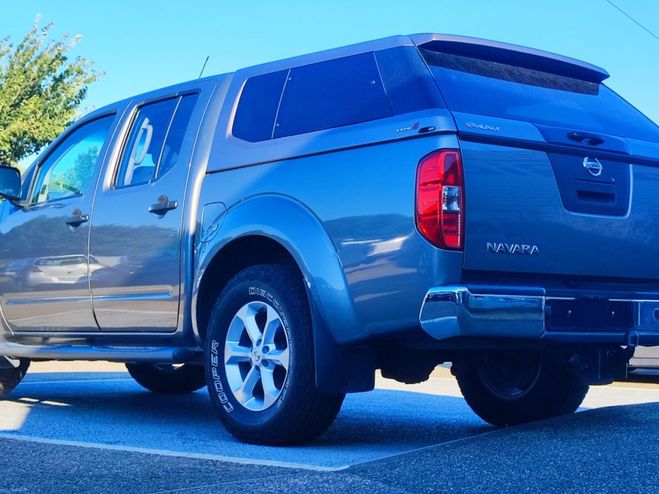 Nissan Navara Pickup 2.5 dci 190 cv 4x4 Double-Cab XE Gris de 2015