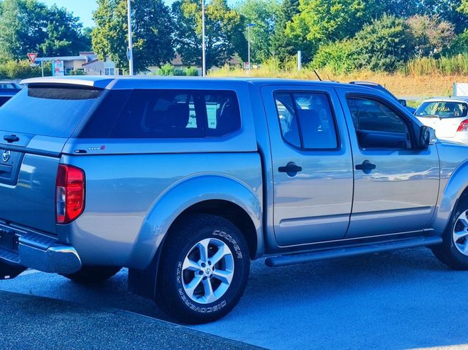 Nissan Navara Pickup 2.5 dci 190 cv 4x4 Double-Cab XE Gris de 2015