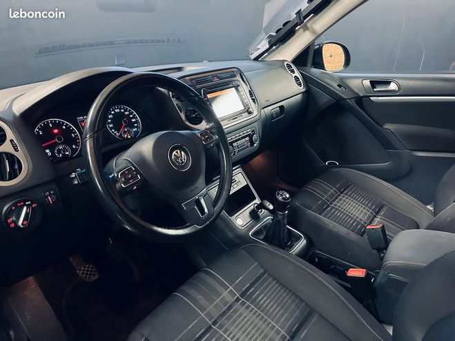 Volkswagen Tiguan 2 tdi 140 bluemotion technology lounge g Noir de 2015