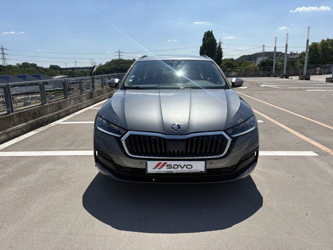 Skoda Octavia Combi 1.0 TSI MHEV 110CH BUSINESS DSG7 Gris F de 2022