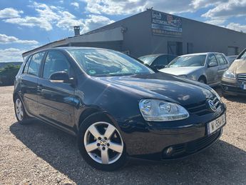  Voir détails -Volkswagen Golf V 1.9 TDI 105 SPORTLINE à Uckange (57)