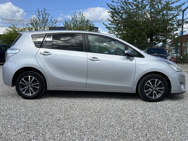 Toyota Verso 112 D4-D Skyview Edition 7P GRIS de 2014