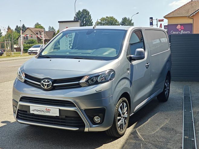 Toyota Proace Medium 2.0 D-4D 140 Style MC22 Gris de 2022