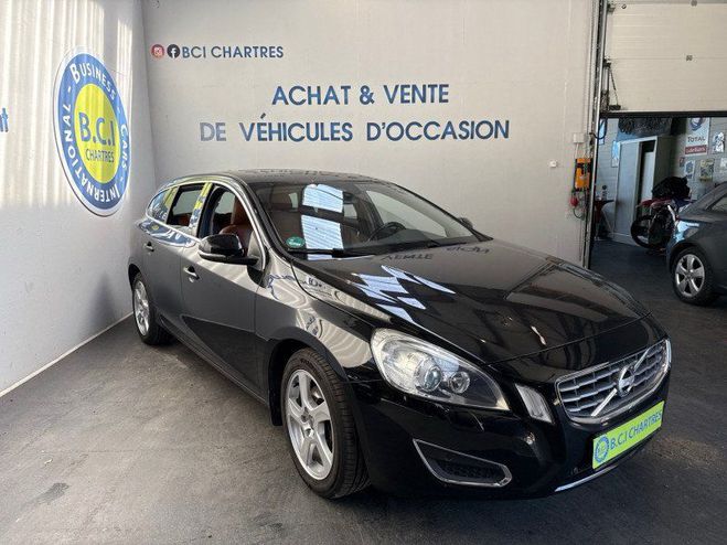 Volvo V60 D4 163CH START&STOP SUMMUM GEARTRONIC Noir de 2012