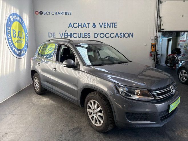 Volkswagen Tiguan 2.0 TDI 110CH BLUEMOTION TECHNOLOGY FAP Gris Fonce de 2012