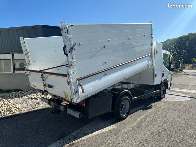 Renault Maxity 22990 ht 130cv benne coffre rehausses pa  de 2017