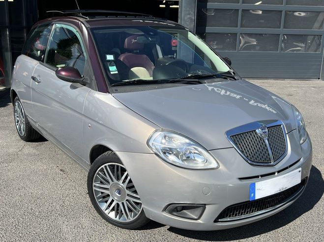 Lancia Ypsilon PHASE 2 1.4 i 95 PREMIERE MAIN / 19 200  Beige de 2008