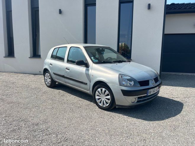 Renault Clio 1.5 dci 65 ch pack Clim Argent de 2004