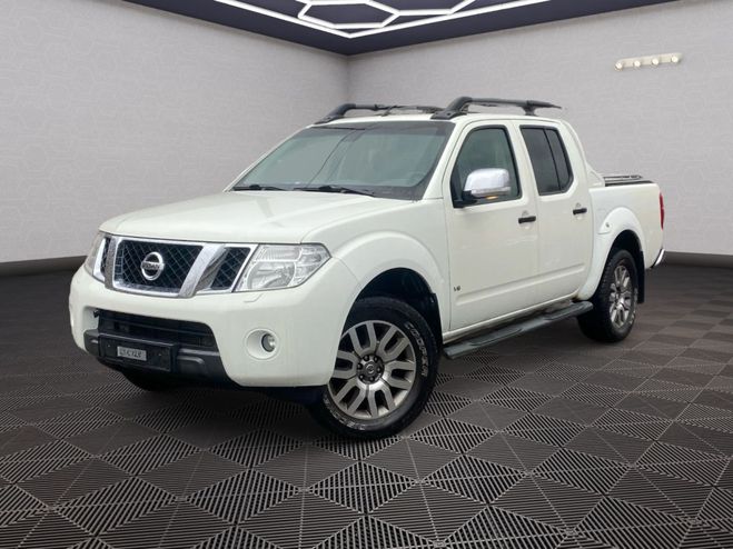 Nissan Navara Pickup 3.0 V6 DCI 230 4x4 Double Cab BVA Blanc de 2011