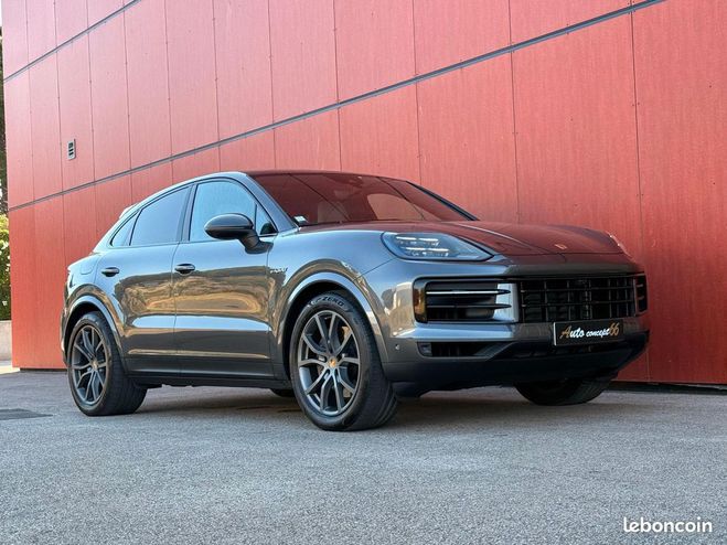 Porsche Cayenne coupe 470ch 3.0 v6 turbo e-hybrid Gris de 2024