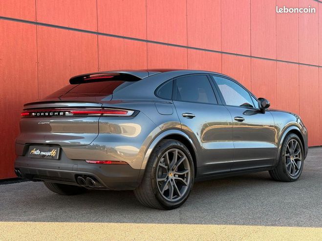 Porsche Cayenne coupe 470ch 3.0 v6 turbo e-hybrid Gris de 2024