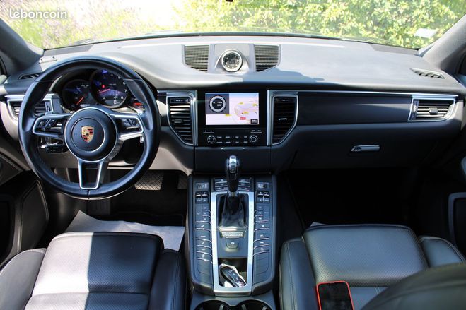 Porsche Macan 2.0 PDK 252 Entretien Garantie 12M P&MO Noir de 2018
