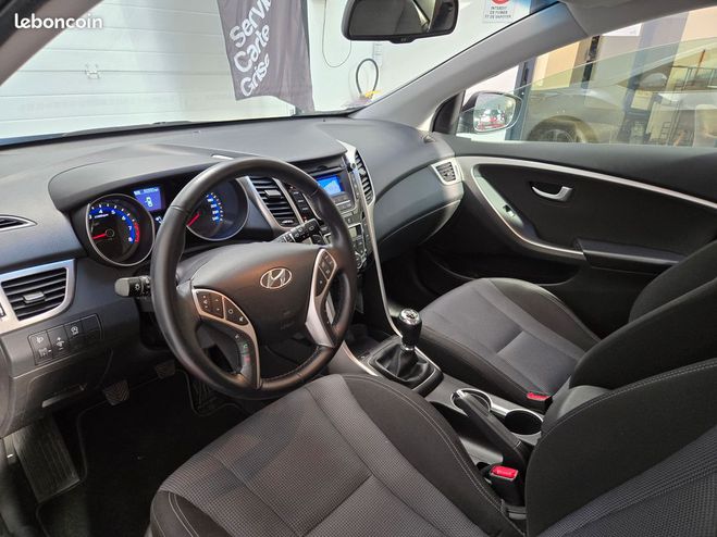 Hyundai I30 SW 1.6 GDI 135 Intuitive (LED, jantes, c Gris de 2016