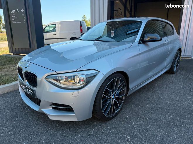 BMW Serie 1 (F21) 135iA XDrive 320ch M Performance 3 Gris de 2014