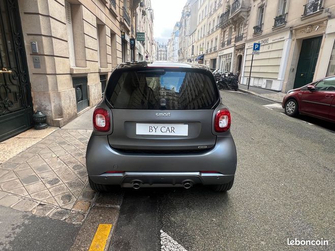 Smart Fortwo coupe brabus xclusive radar   camera jbl Gris de 2018