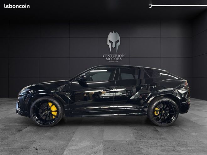 Lamborghini Urus 4.0 v8 bi turbo 650 Noir de 2019