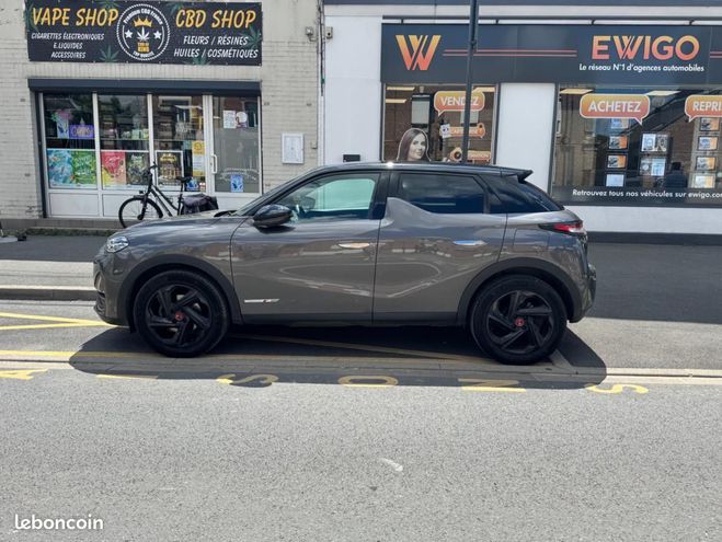 Citroen DS 3 CROSSBACK 1.5 BLUEHDI 130 PERFORMANCE  Gris de 2021