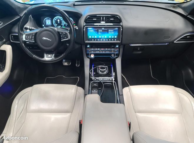 Jaguar F Pace 3.0 D 300ch S AWD BVA8 Gris de 2016