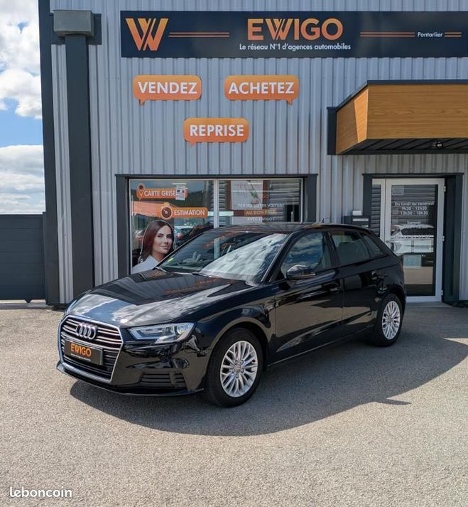 Audi A3 Sportback 1.6 TDI 110ch BUSINESS LINE Noir de 2016