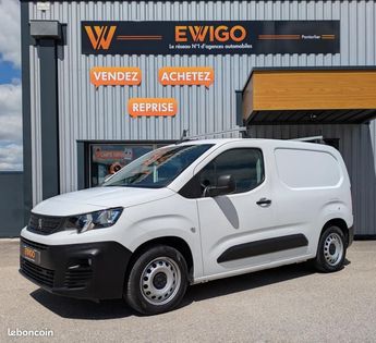  Voir détails -Peugeot Partner VU PREMIUM FOURGON 1.5 BLUEHDI 130ch 650 à Pontarlier (25)