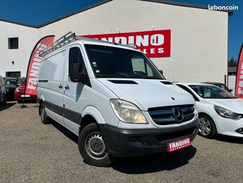  Voir détails -Mercedes Sprinter Benz Fourgon 215 Cdi 3T à Pavie (32)