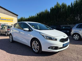  Voir détails -Kia Ceed d CEE-D 1.6 CRDI à Caen (14)