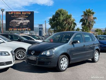  Voir détails -Volkswagen Polo 1.2 60ch Concept 5P à Nice (06)
